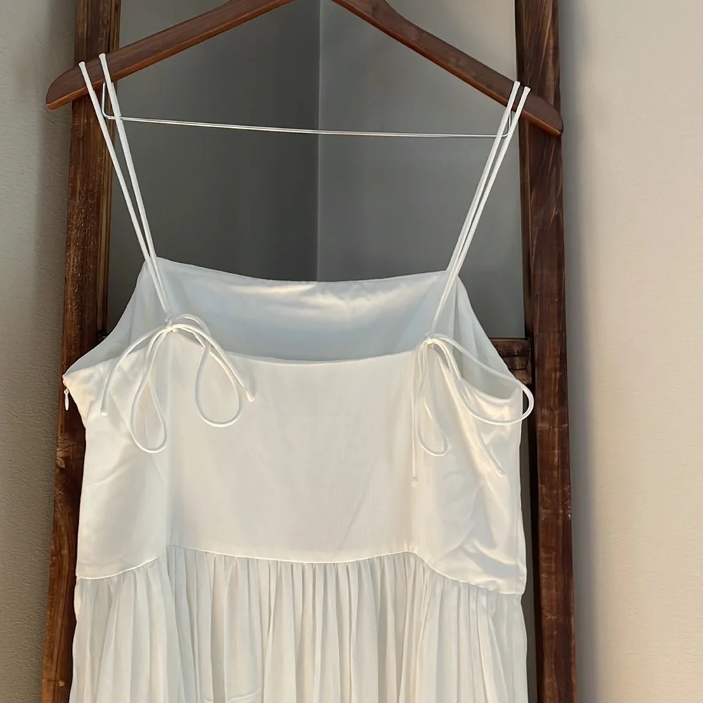 BEAUTIFUL  DRESS!!!!!! - Picture 5 of 15